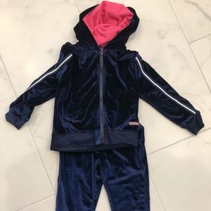 NEVER WORN - Hudson velour jogging suit 3t
